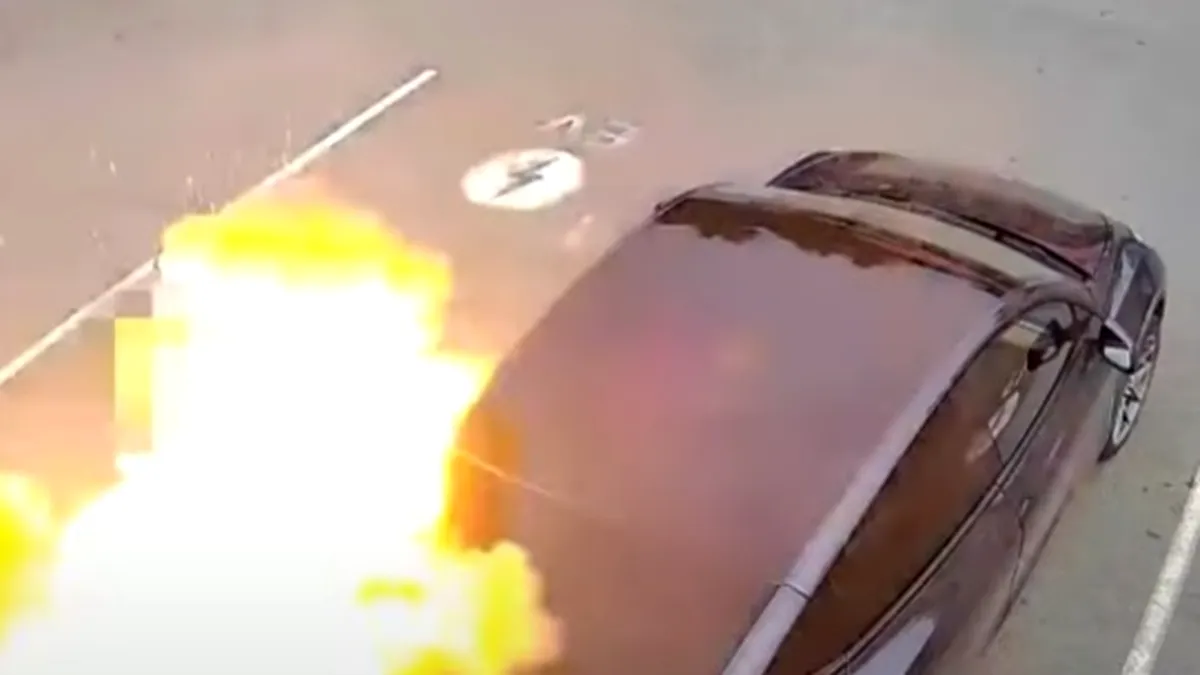 Incendiu la o staţie de încărcare în Canada: ce s-a întâmplat cu un vehicul Tesla