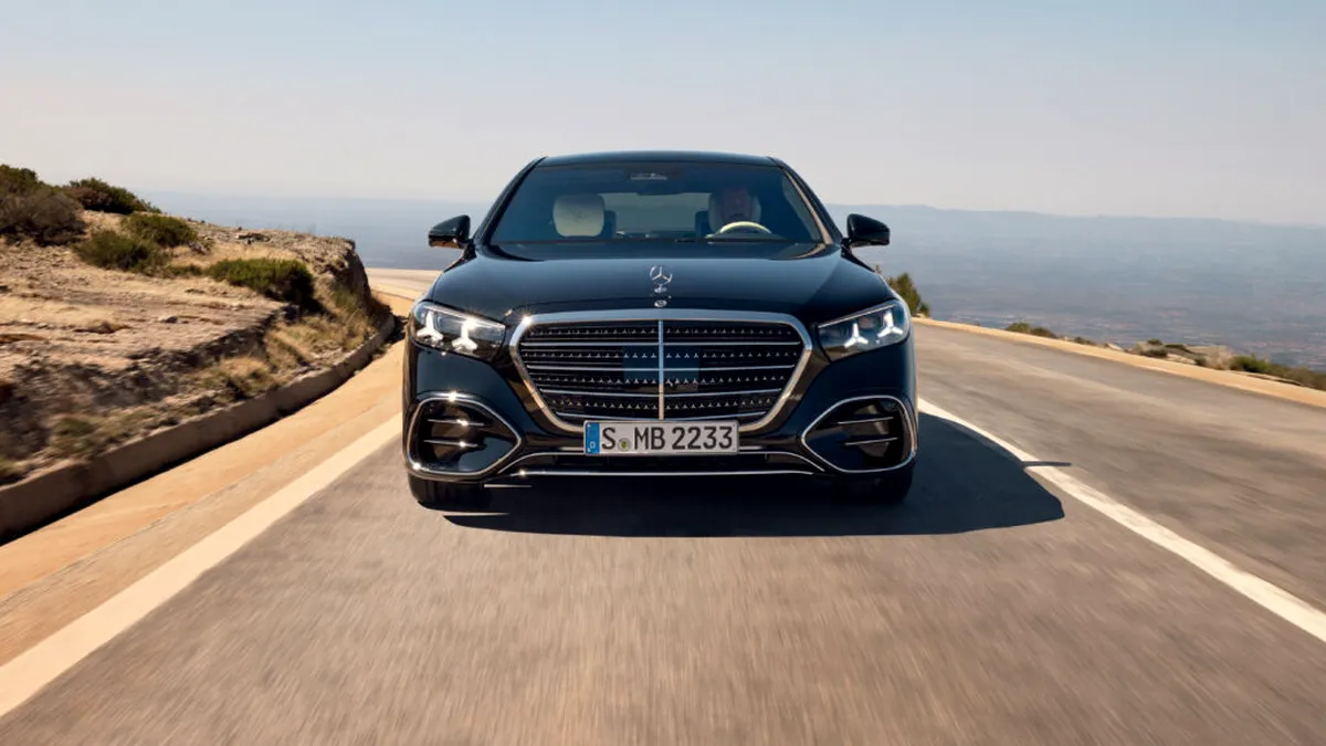 Honda și Mercedes-Benz vor ca mașinile lor să „vadă” gropile pe drum