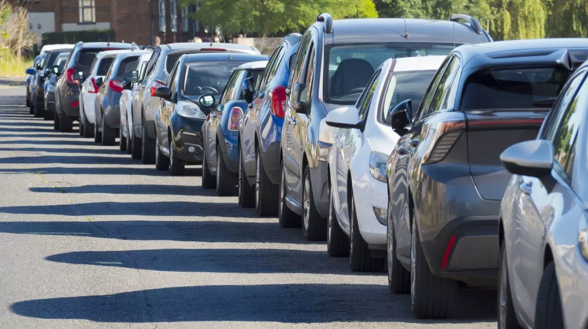 Aproximativ 16.000 de șoferi români cu RCA la DallBogg, afectați de suspendarea companiei. Ce se întâmplă cu polițele și despăgubirile